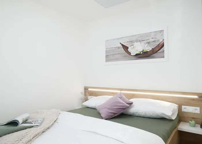 Infinity Roznov 公寓 *