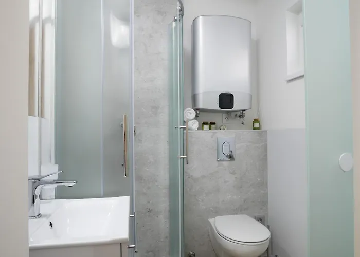 Infinity Roznov Apartament *