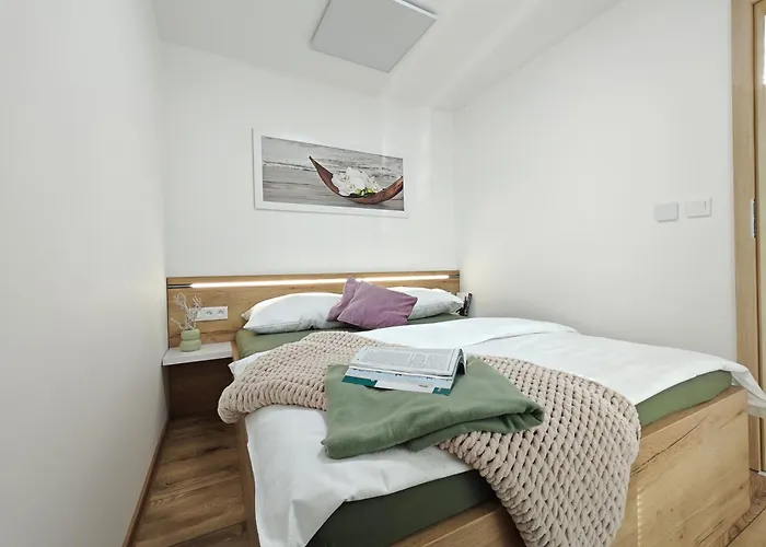 公寓 Infinity Roznov *